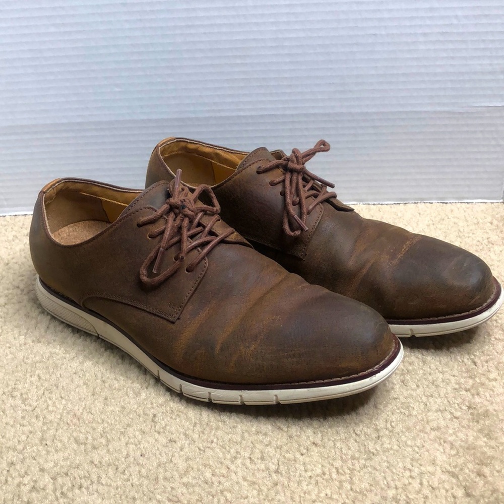 Soft Suede Crown Vintage Oxford
